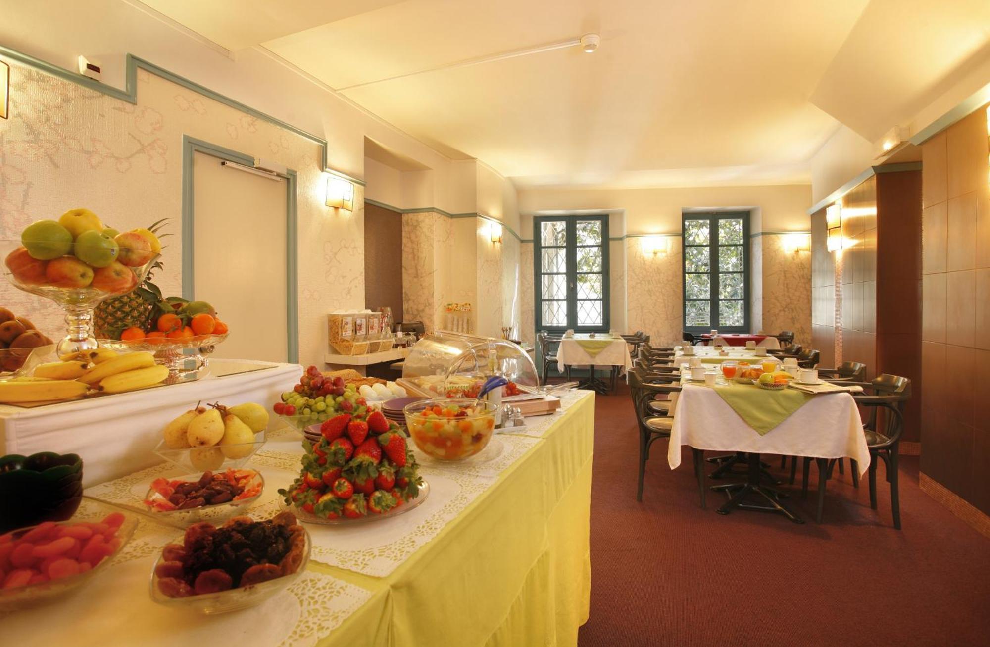 Hotel De Gramont 4*