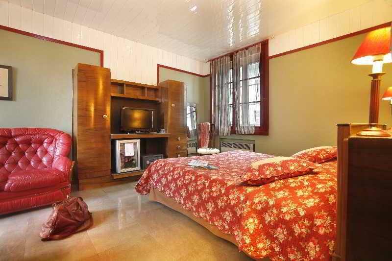 Hotel De Gramont 4*